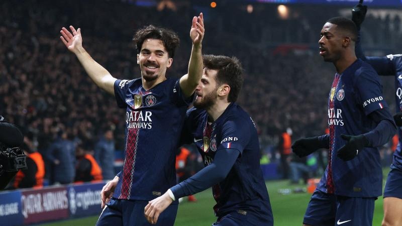 浓眉回来了！布克准绝杀！湖人三连败！公牛新双枪！